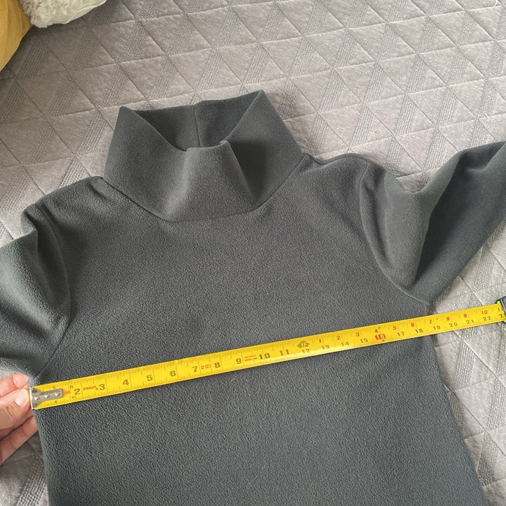 Dudley Stephens Cobble Hill Vello Fleece Turtleneck Steel Grey - Picture 9 of 10